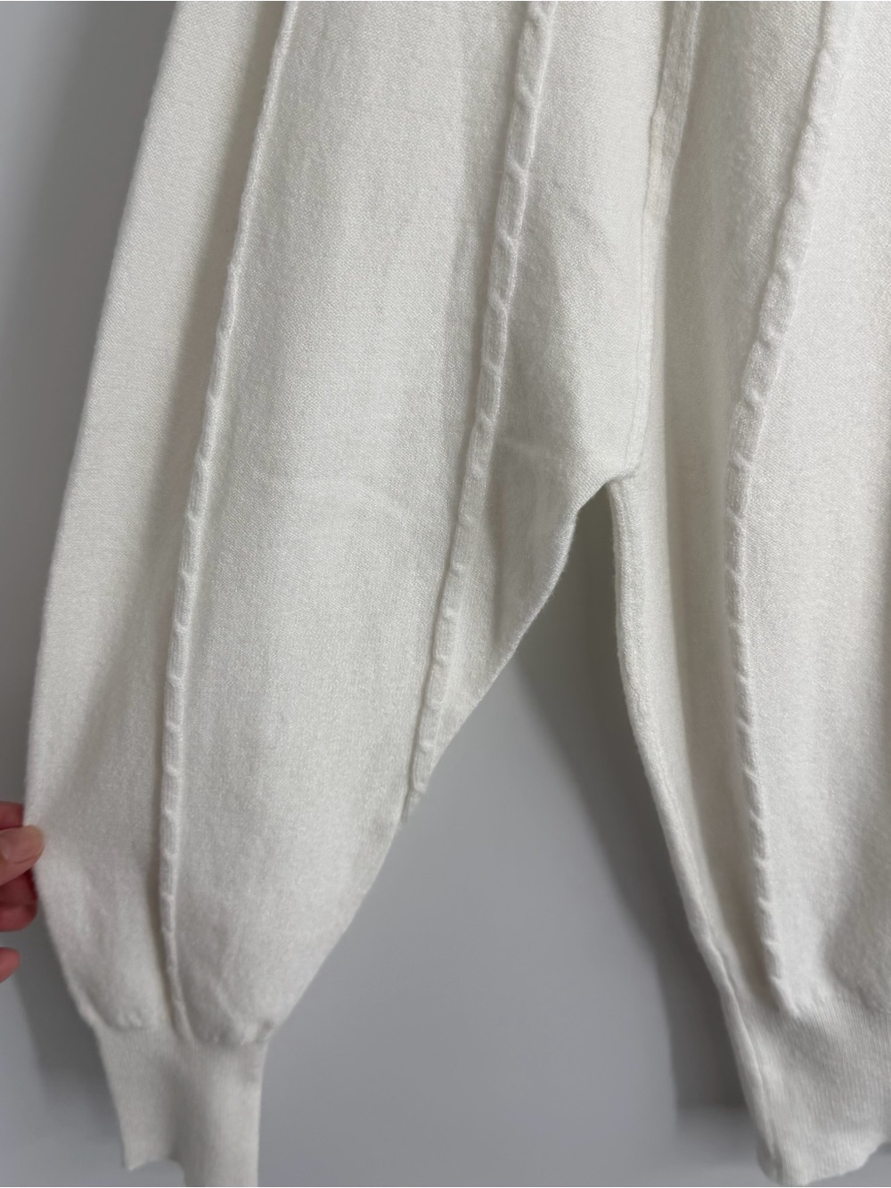 Tahari Elegant White Cable Crewneck Sweater - Picture 6 of 11